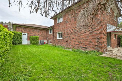 Photo 42 at 14 Logstone Crescent, Morningside, Toronto