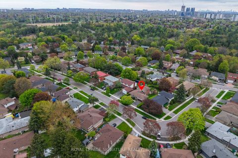Photo 45 at 14 Logstone Crescent, Morningside, Toronto