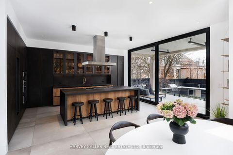 Photo 10 at 5 Dewbourne Avenue, Forest Hill South, Toronto