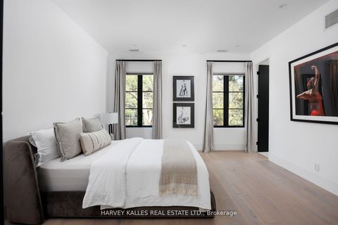 Photo 31 at 5 Dewbourne Avenue, Forest Hill South, Toronto