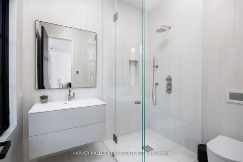 Photo 32 at 5 Dewbourne Avenue, Forest Hill South, Toronto