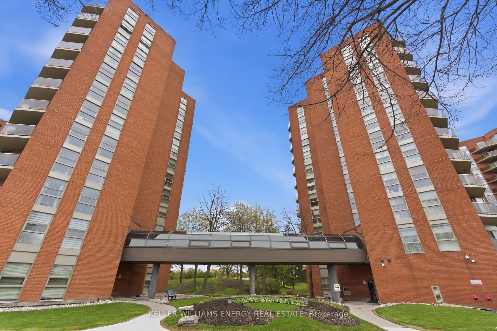 719 - 10 Dean Park Road, Rouge E11, Toronto photo 7