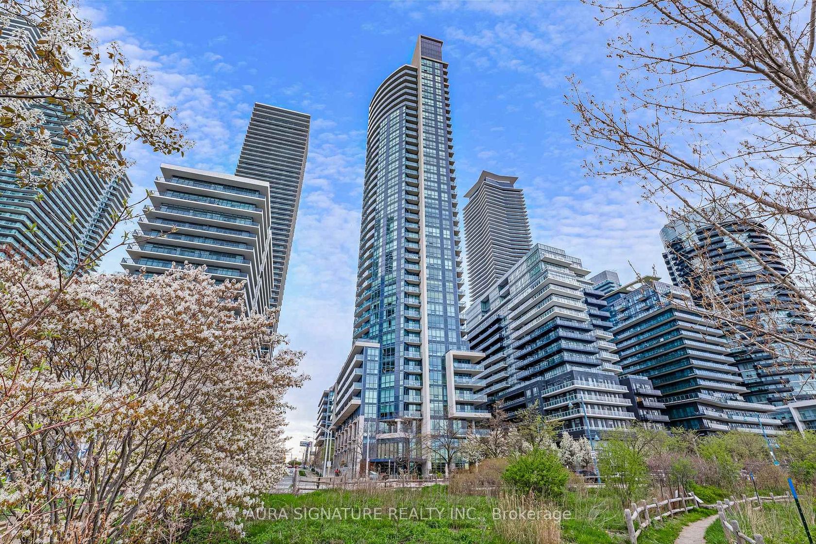 1004 - 59 Annie Craig Drive, Mimico, Toronto photo number 2