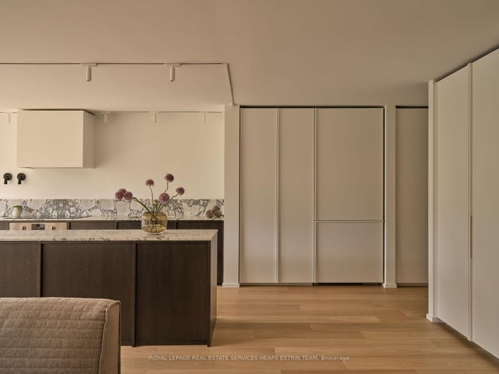 Photo 5 at 514 - 225 Davenport Road, Annex, Toronto