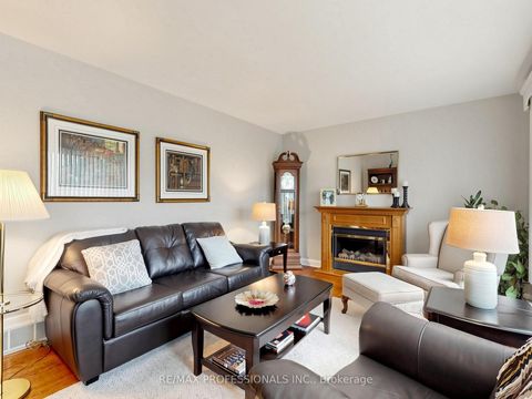 Photo 2 at 177 Elmhurst Drive, Kipling, Toronto