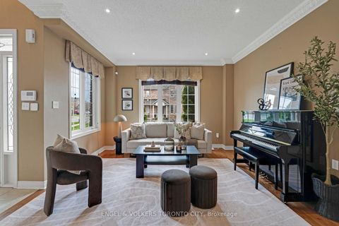 Photo 6 at 342 Sunset Ridge, Sonoma Heights, Vaughan