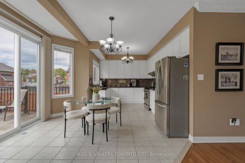 Photo 16 at 342 Sunset Ridge, Sonoma Heights, Vaughan