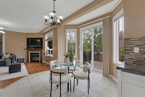 Photo 18 at 342 Sunset Ridge, Sonoma Heights, Vaughan