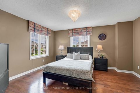 Photo 30 at 342 Sunset Ridge, Sonoma Heights, Vaughan