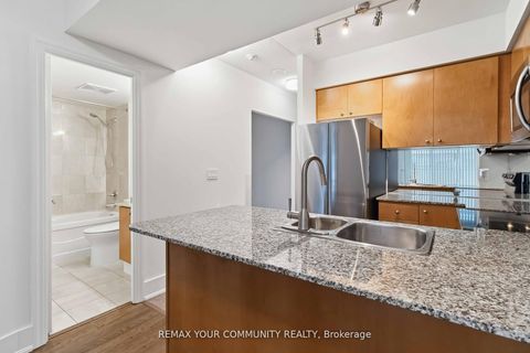 Photo 11 at 606 - 8 Scollard Street, Annex, Toronto