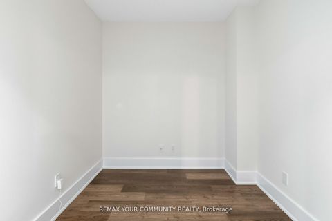Photo 14 at 606 - 8 Scollard Street, Annex, Toronto