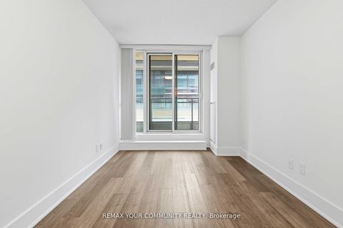 Photo 15 at 606 - 8 Scollard Street, Annex, Toronto