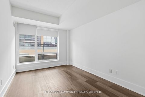 Photo 19 at 606 - 8 Scollard Street, Annex, Toronto