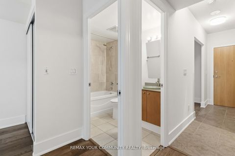 Photo 23 at 606 - 8 Scollard Street, Annex, Toronto