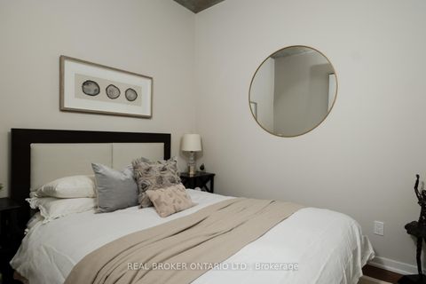 Photo 13 at 803 - 23 Brant Street, Waterfront Communities C1, Toronto