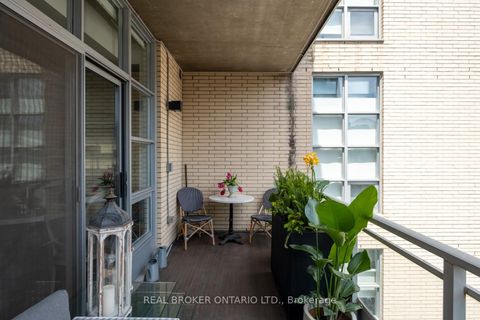 Photo 18 at 803 - 23 Brant Street, Waterfront Communities C1, Toronto