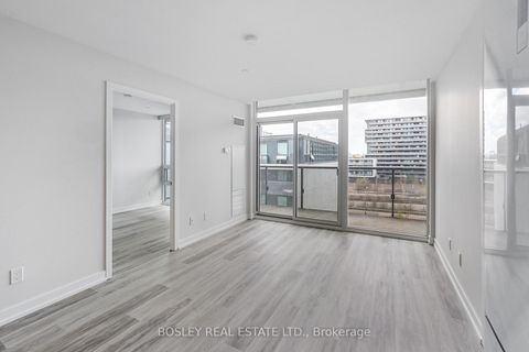 Photo 5 at 723 - 120 Varna Drive, Lawrence, Toronto