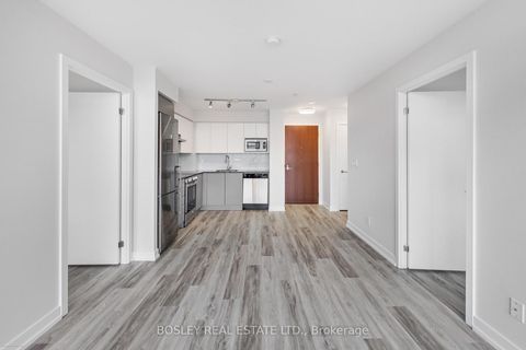 Photo 9 at 723 - 120 Varna Drive, Lawrence, Toronto
