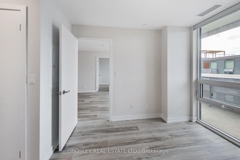 Photo 18 at 723 - 120 Varna Drive, Lawrence, Toronto