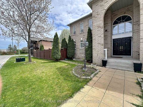 Photo 1 at 129 Ledge Rock Drive, Vellore Village, Vaughan