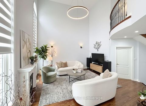 Photo 5 at 129 Ledge Rock Drive, Vellore Village, Vaughan