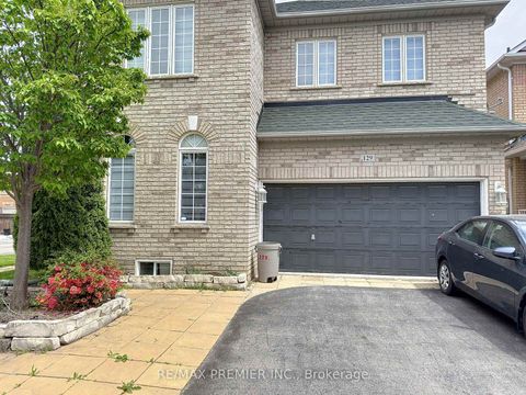 Photo 11 at 129 Ledge Rock Drive, Vellore Village, Vaughan