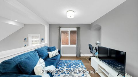 Photo 18 at 11 Crew Crescent, Maple, Vaughan