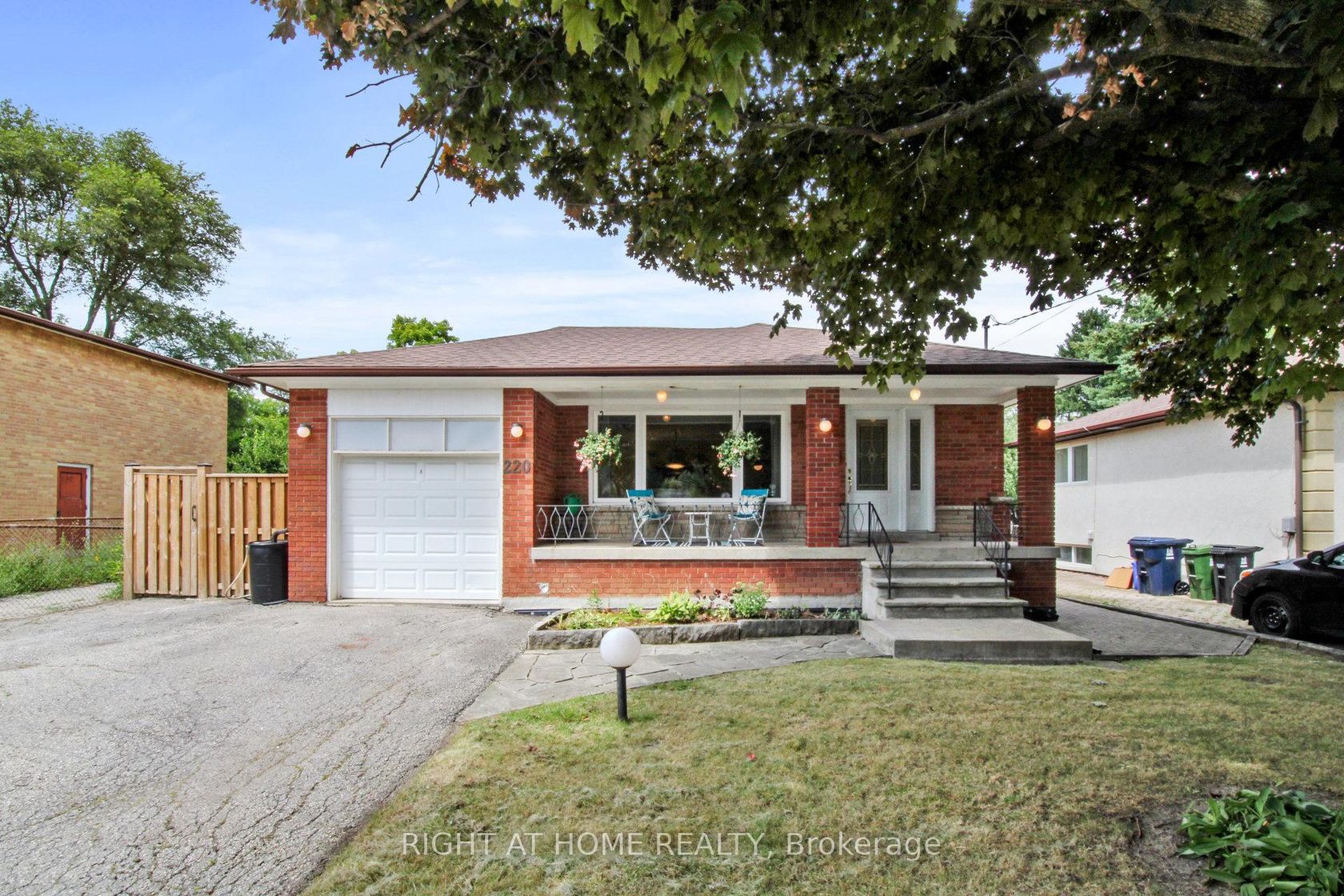 220 Homewood Avenue, Newtonbrook West, Toronto 