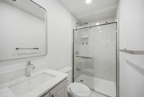 Photo 27 at 25 - 18 Applewood Lane, Etobicoke West Mall, Toronto