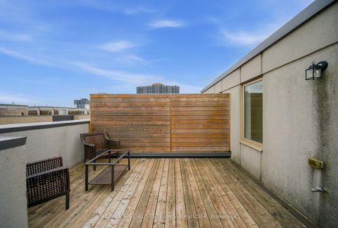 Photo 31 at 25 - 18 Applewood Lane, Etobicoke West Mall, Toronto