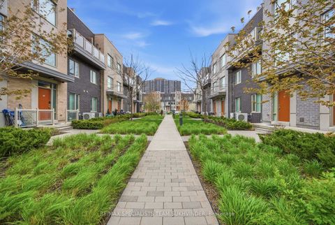 Photo 33 at 25 - 18 Applewood Lane, Etobicoke West Mall, Toronto
