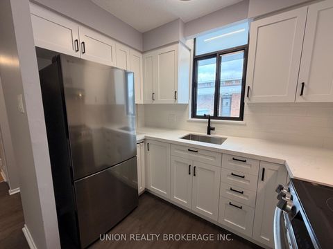 Photo 7 at 1-304 - 50 Old Kingston Road, West Hill, Toronto