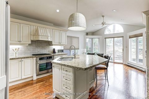 Photo 9 at 32 Edenbrook Hill, Humber Valley, Toronto
