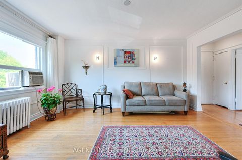 Photo 5 at 17 - 1646 Bathurst Street, Cedarvale, Toronto