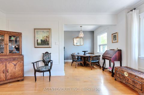 Photo 8 at 17 - 1646 Bathurst Street, Cedarvale, Toronto