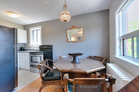 Photo 11 at 17 - 1646 Bathurst Street, Cedarvale, Toronto