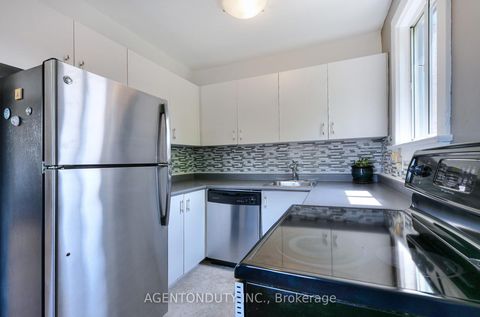 Photo 13 at 17 - 1646 Bathurst Street, Cedarvale, Toronto