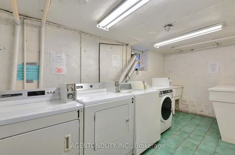 Photo 21 at 17 - 1646 Bathurst Street, Cedarvale, Toronto