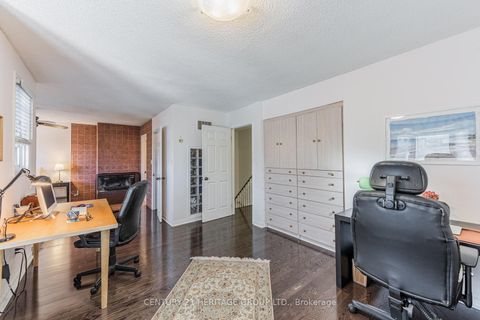 Photo 16 at 36 Hallmark Court, Yorkhill, Vaughan