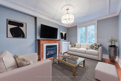 Photo 5 at 18 Shorncliffe Avenue, Casa Loma, Toronto