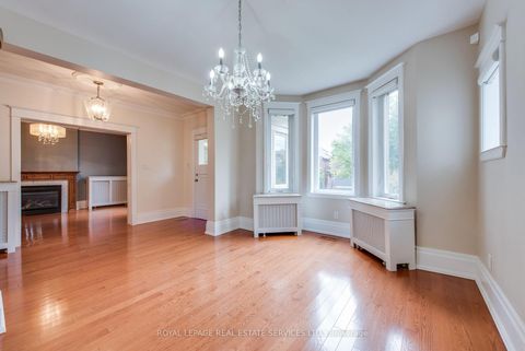 Photo 7 at 18 Shorncliffe Avenue, Casa Loma, Toronto