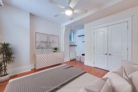 Photo 10 at 18 Shorncliffe Avenue, Casa Loma, Toronto