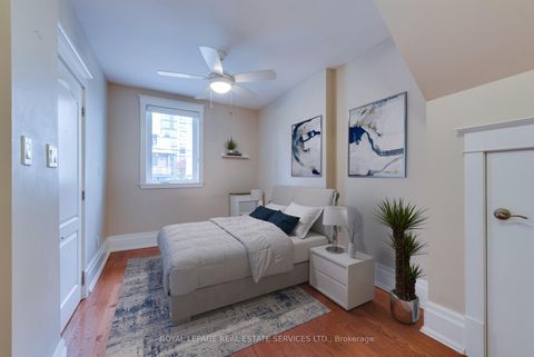 Photo 11 at 18 Shorncliffe Avenue, Casa Loma, Toronto