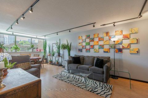 Photo 1 at 409 - 15 Maitland Place, South St. James Town, Toronto