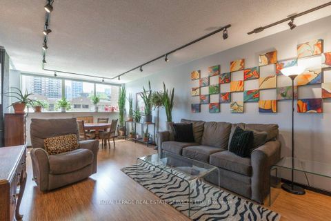 Photo 2 at 409 - 15 Maitland Place, South St. James Town, Toronto