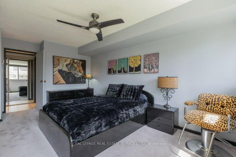 Photo 12 at 409 - 15 Maitland Place, South St. James Town, Toronto