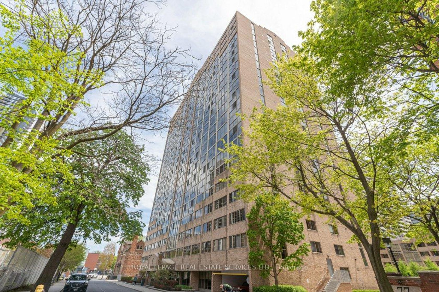 409 - 15 Maitland Place, South St. James Town, Toronto 