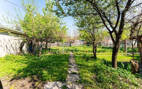Photo 42 at 182 Dixon Road, The Westway, Toronto