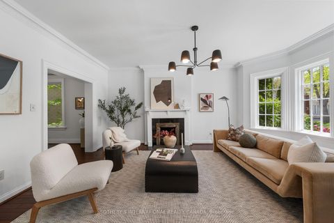 Photo 3 at 34 Belsize Drive, Mount Pleasant West, Toronto