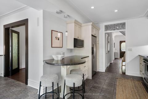 Photo 12 at 34 Belsize Drive, Mount Pleasant West, Toronto